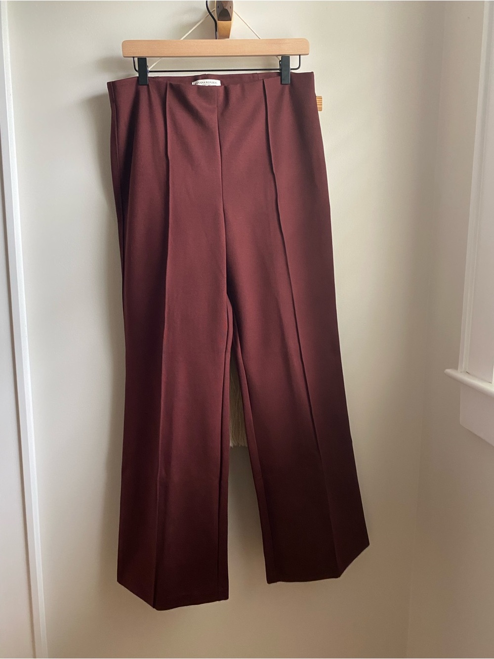 Banana Republic Tall Crop Flare Everywhere Ponte Pull-On Pants in Deep Burgundy